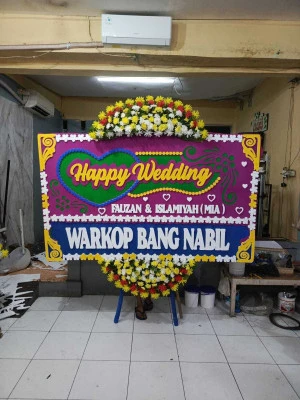 Papan Bunga di Krandegan Bayan