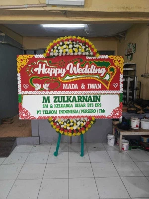 Papan Bunga di Krandegan Bayan